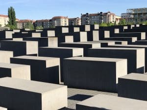 big mistakes what great leaders do Holocaust Memorial photo